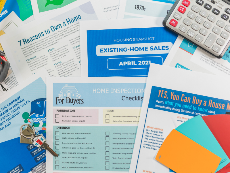 So sánh brochure với các ấn phẩm khác?